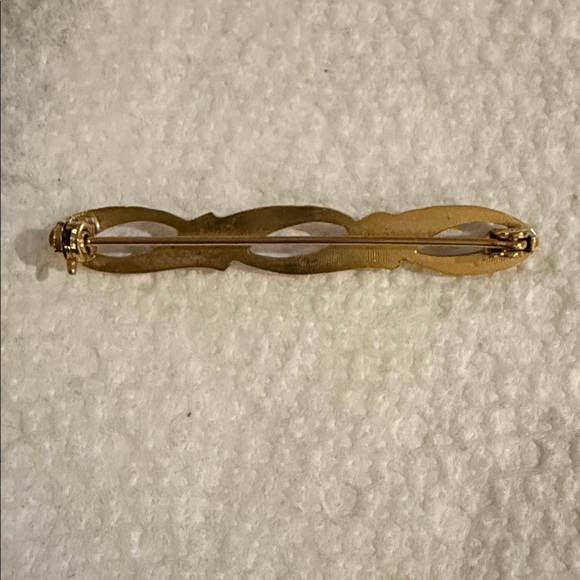 Vintage 1928 Elegant Gold & Pearl and Rhinestone Women's Bar (Pin) Brooch
#1928 - Picture 3 of 6